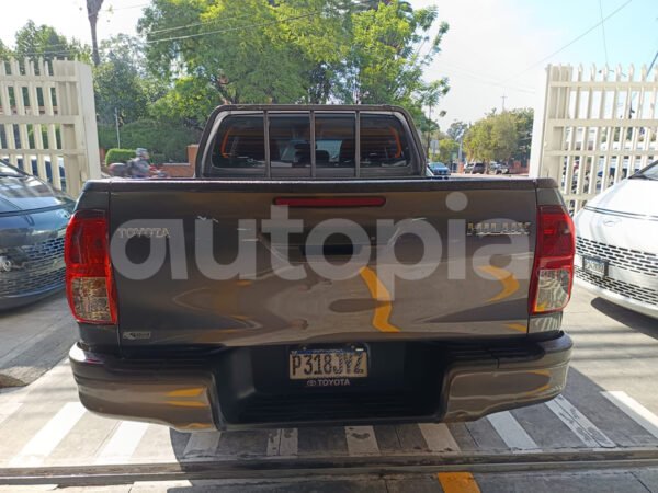 Toyota Hilux Mecánico H-0128 - Imagen 6